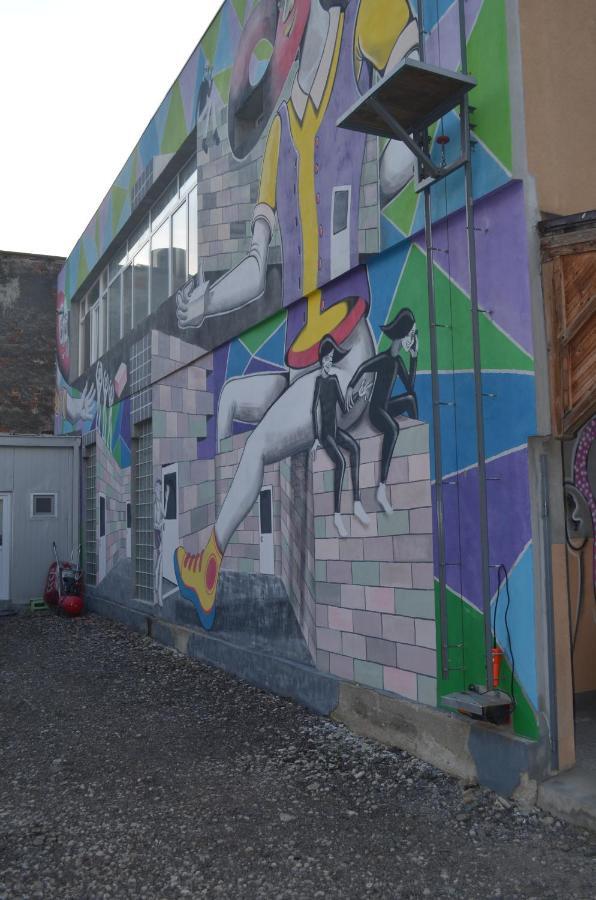 Central Park Studios Bucharest Exterior photo